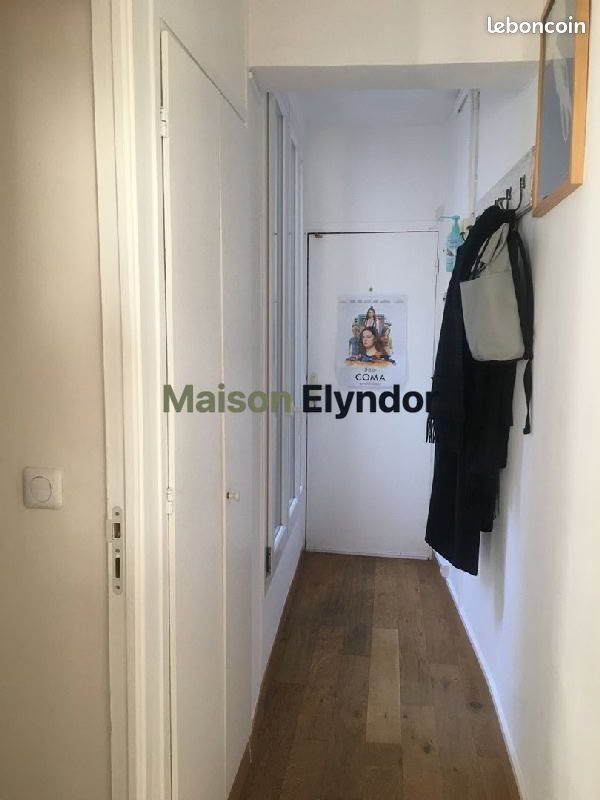 Appartement à louer, 18m², Paris 18ème