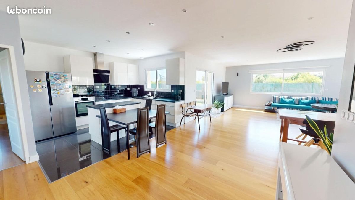 Maison à vendre, 134m², Rochefort