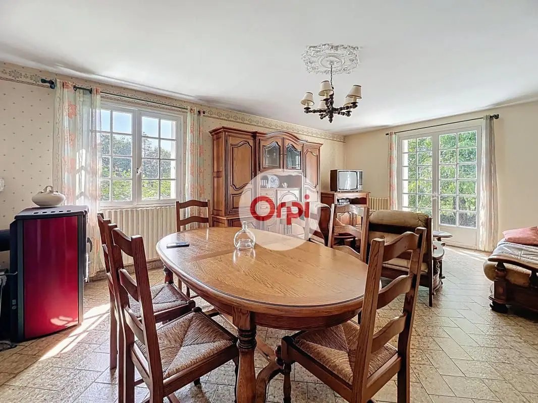 Maison à vendre, 180m², Pluherlin