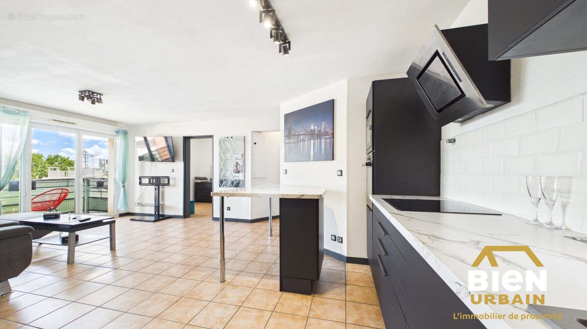 Appartement à vendre, 63m², Nîmes