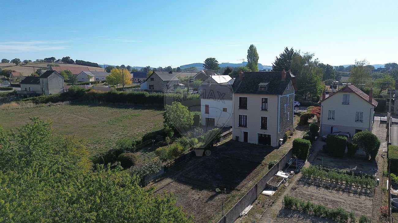 Maison à vendre, 123m², Luzy