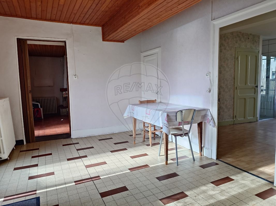 Maison à vendre, 122m², Luzy