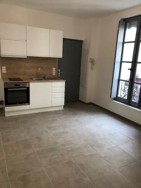 Appartement à louer, 30m², Arles
