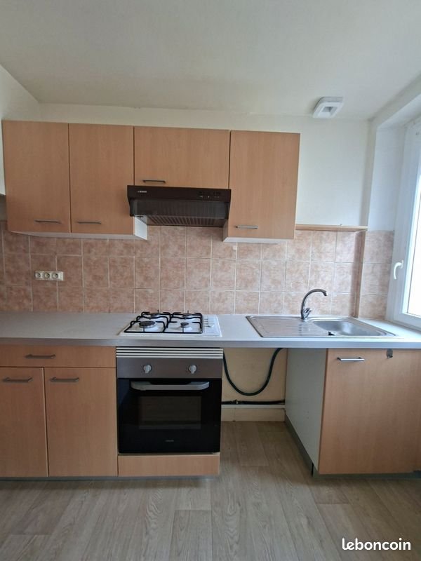 Maison à louer, 70m², Auros
