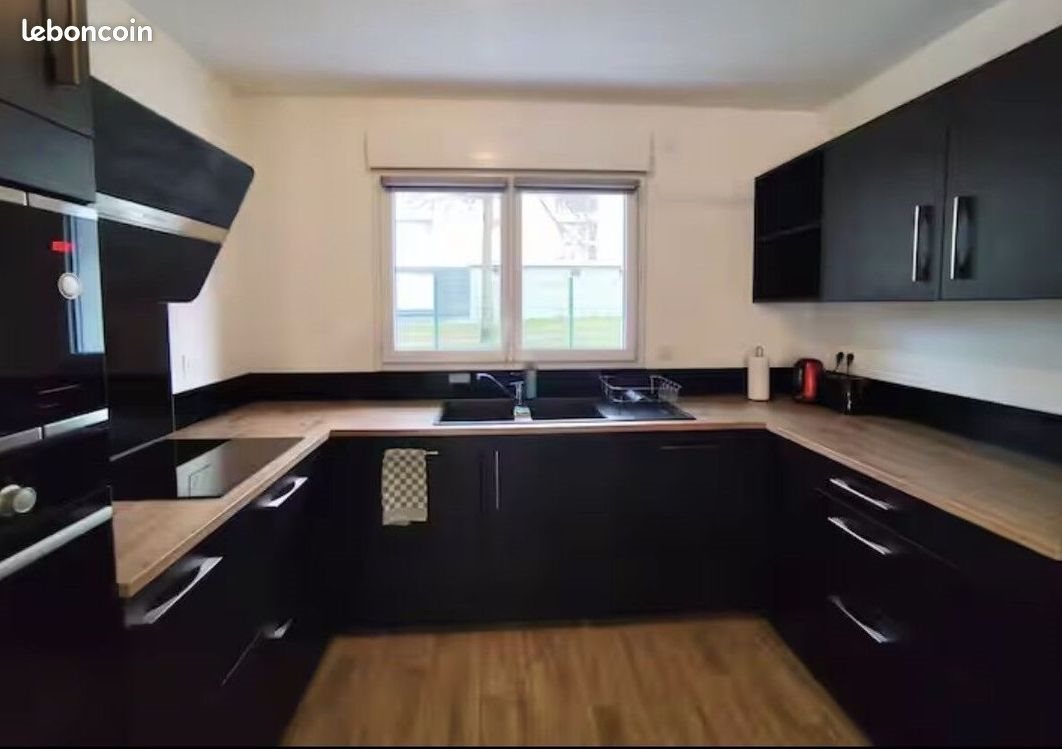 Maison à louer, 80m², Saint-Cyr-sur-Menthon