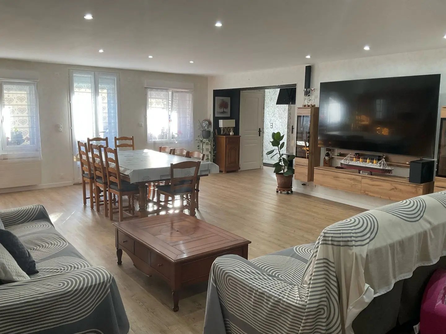 Maison à vendre, 162m², Le Gué-d'Alleré