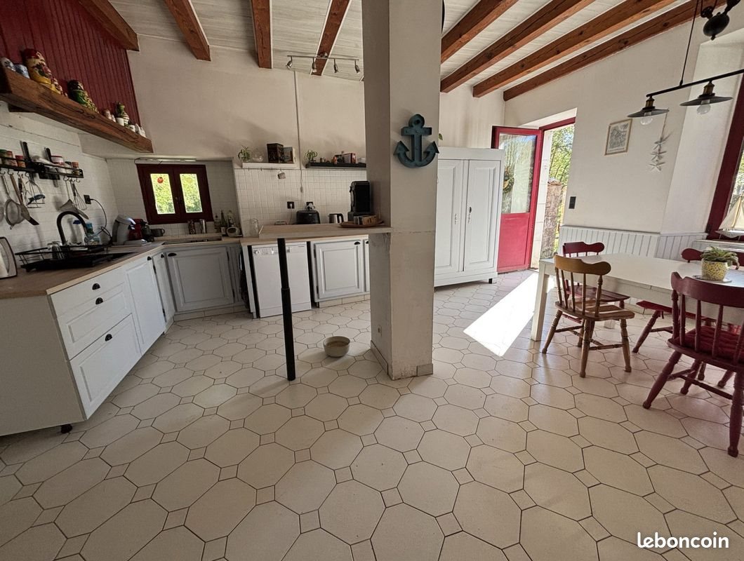 Maison à vendre, 170m², Beauvoir-sur-Niort