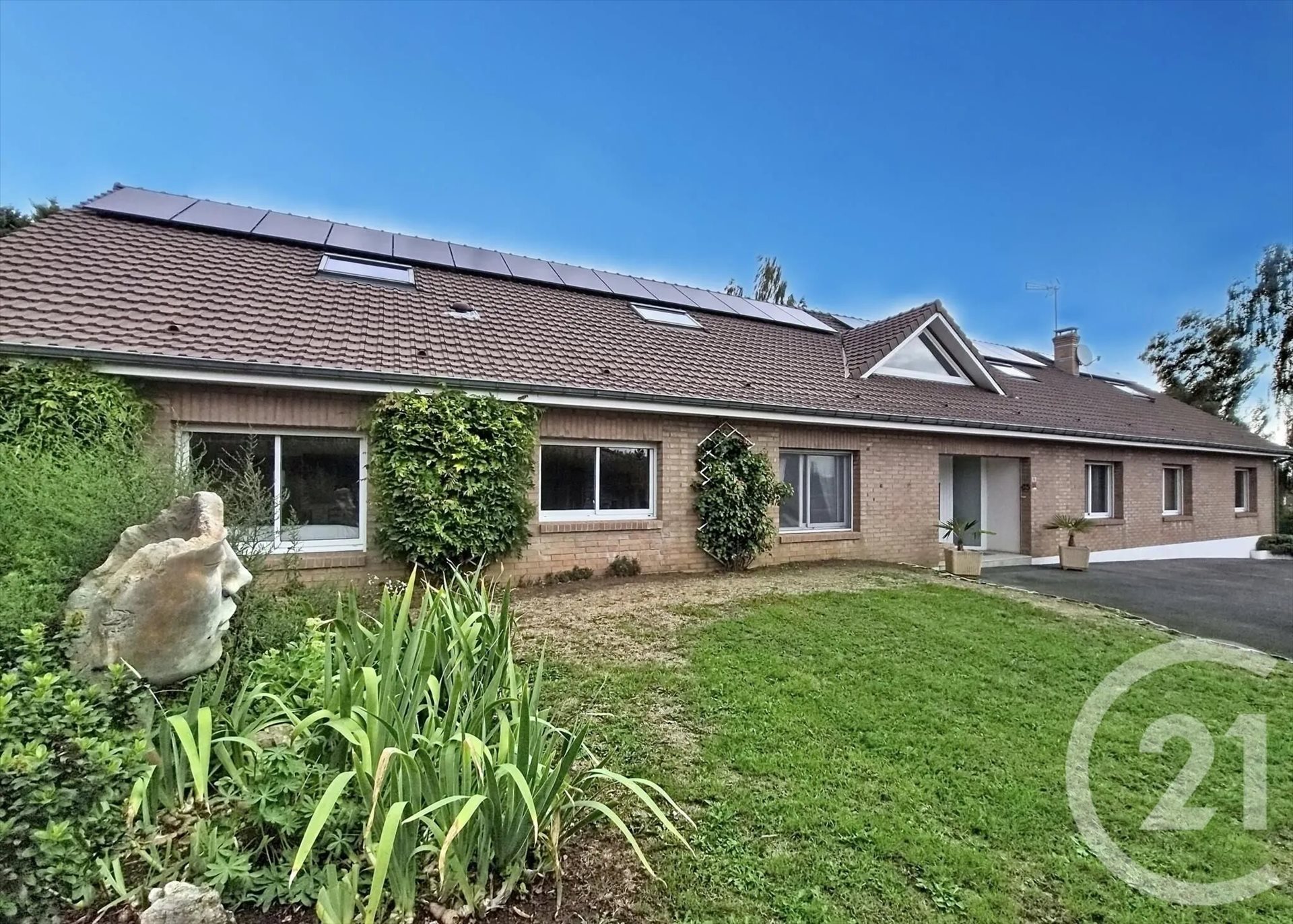 Maison à vendre, 380m², Neuville-Saint-Rémy