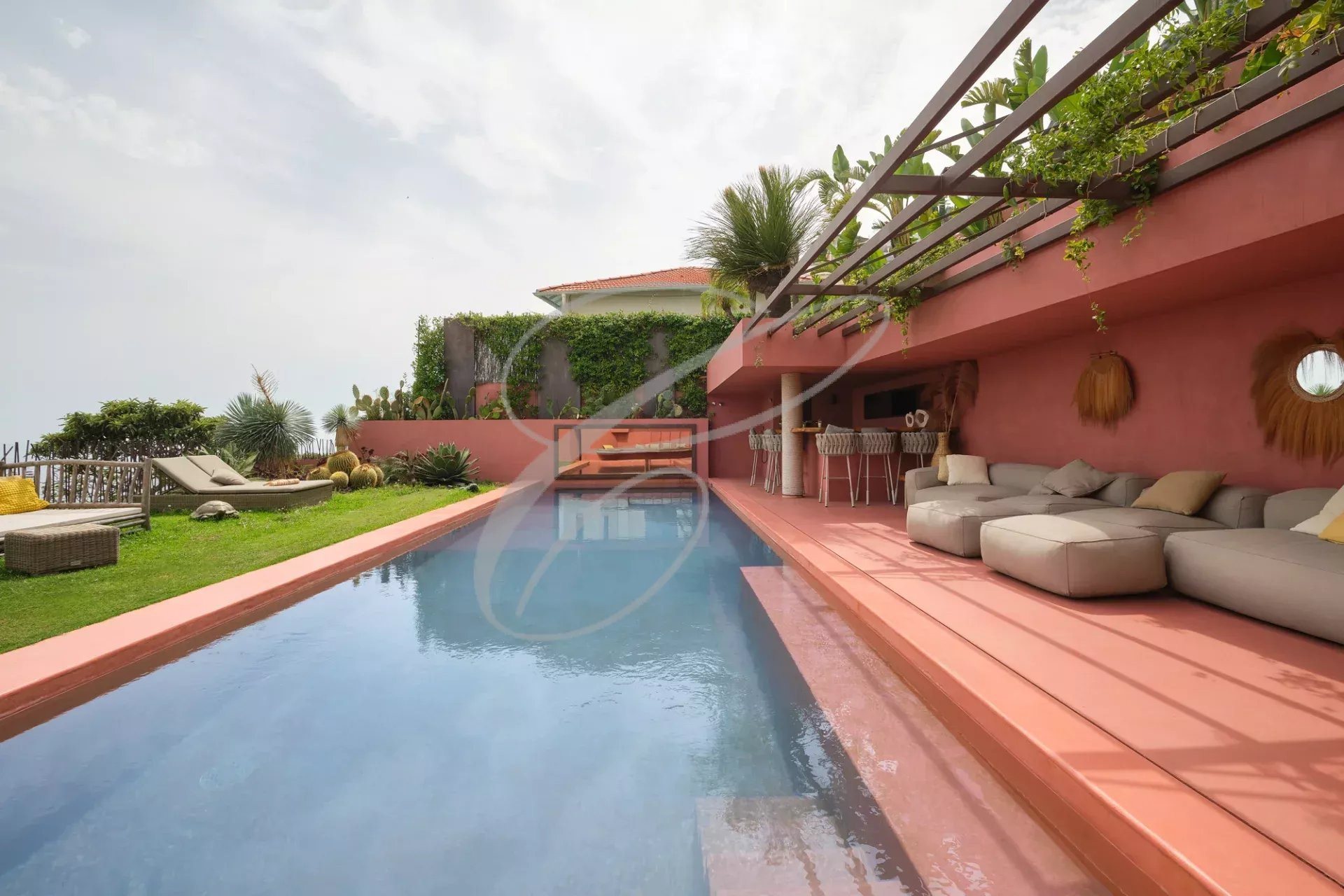 Maison à vendre, 400m², Roquebrune-Cap-Martin