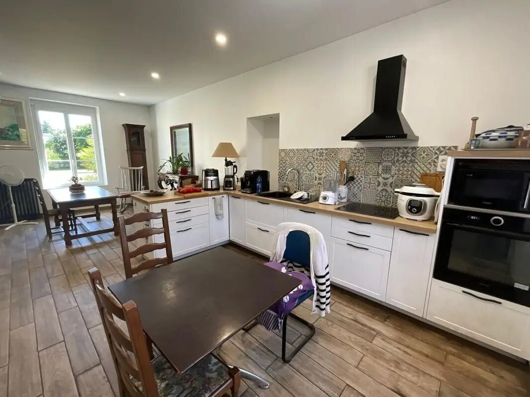 Maison à vendre, 202m², Dangé-Saint-Romain