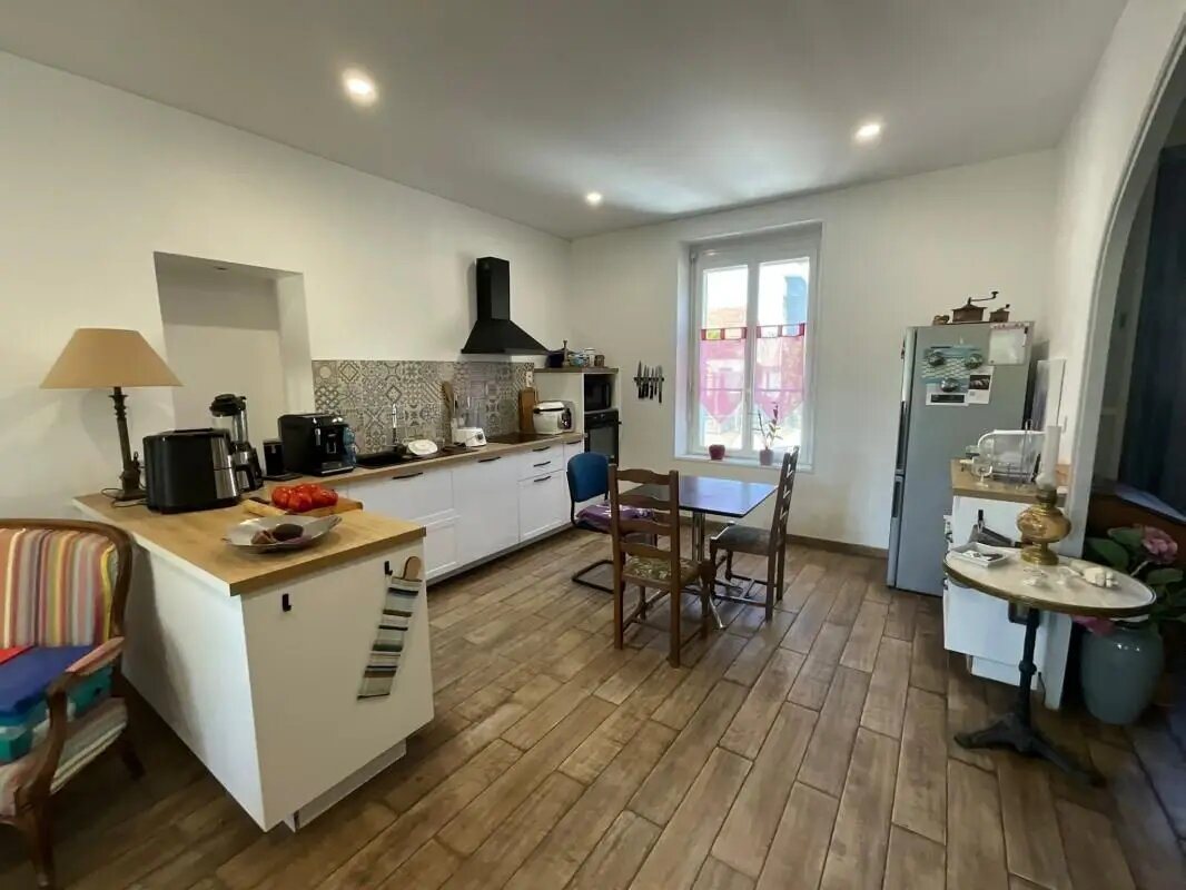 Maison à vendre, 202m², Dangé-Saint-Romain
