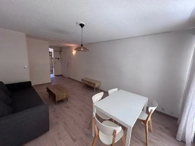 Appartement à louer, 69m², Pessac