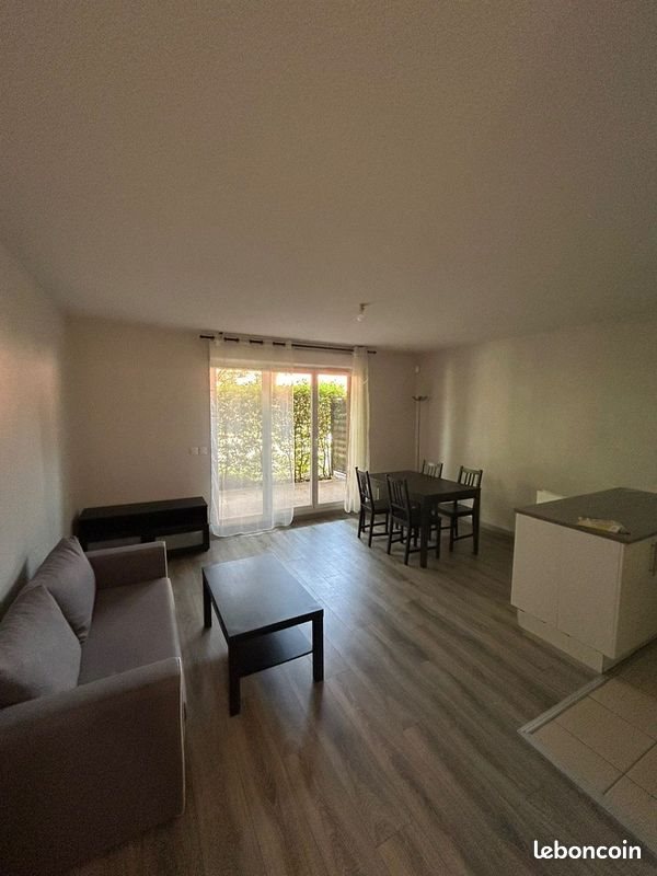 Appartement à louer, 48m², Talence