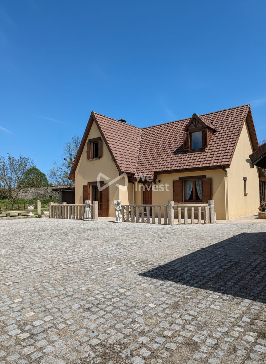 Maison à vendre, 138m², Neuville-Ferrières