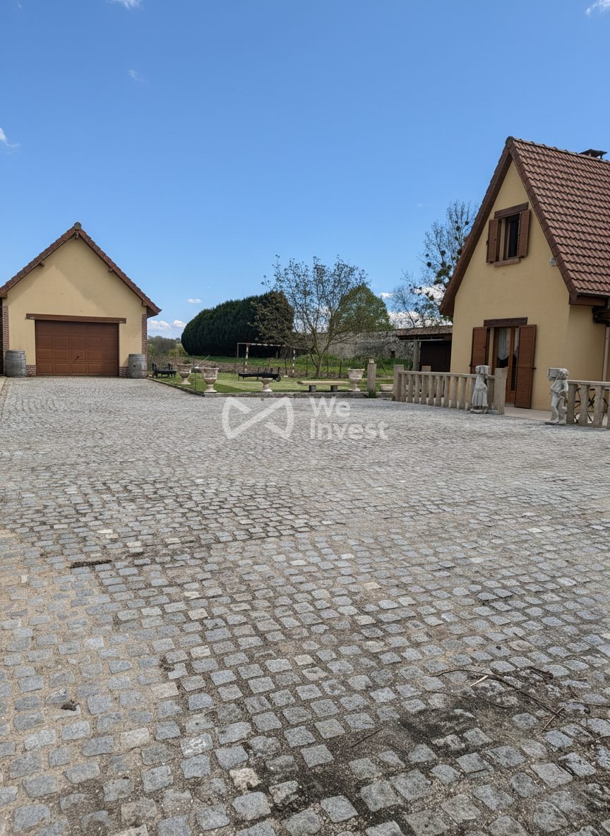 Maison à vendre, 138m², Neuville-Ferrières