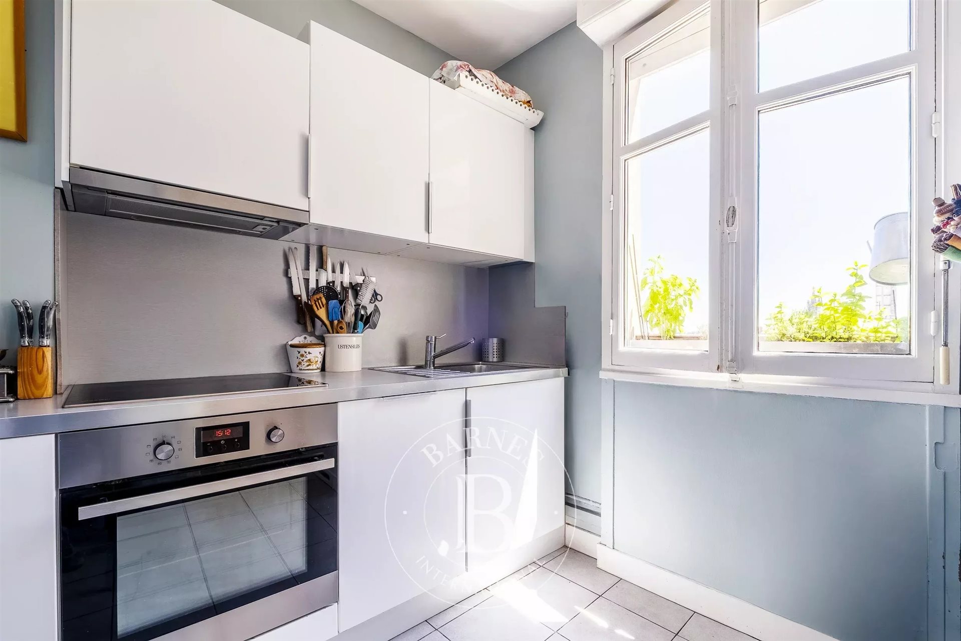 Exclusive Listing – Bordeaux Intendance – 77 sqm Apartment – Top Floor with Elevator –... - Vue 3