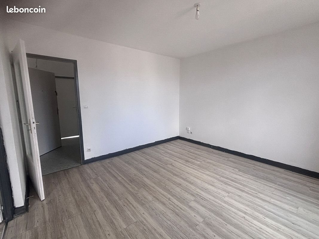 Appartement à louer, 62m², Loudéac