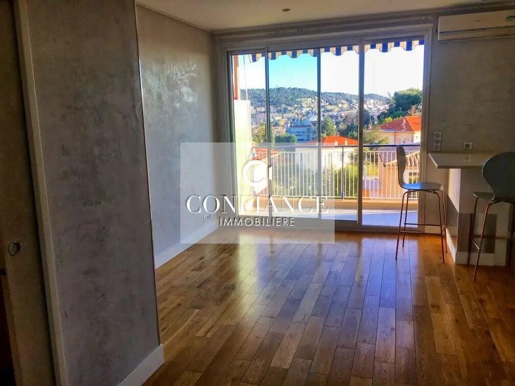 Appartement à louer, 26m², Nice