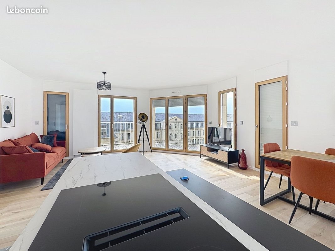 Appartement à louer, 113m², Vanves