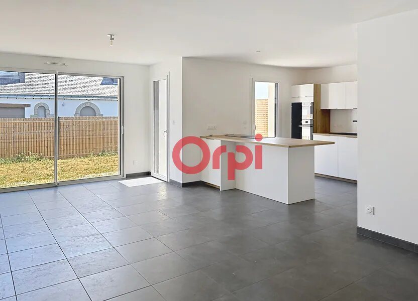 Maison à vendre, 85m², Ambon