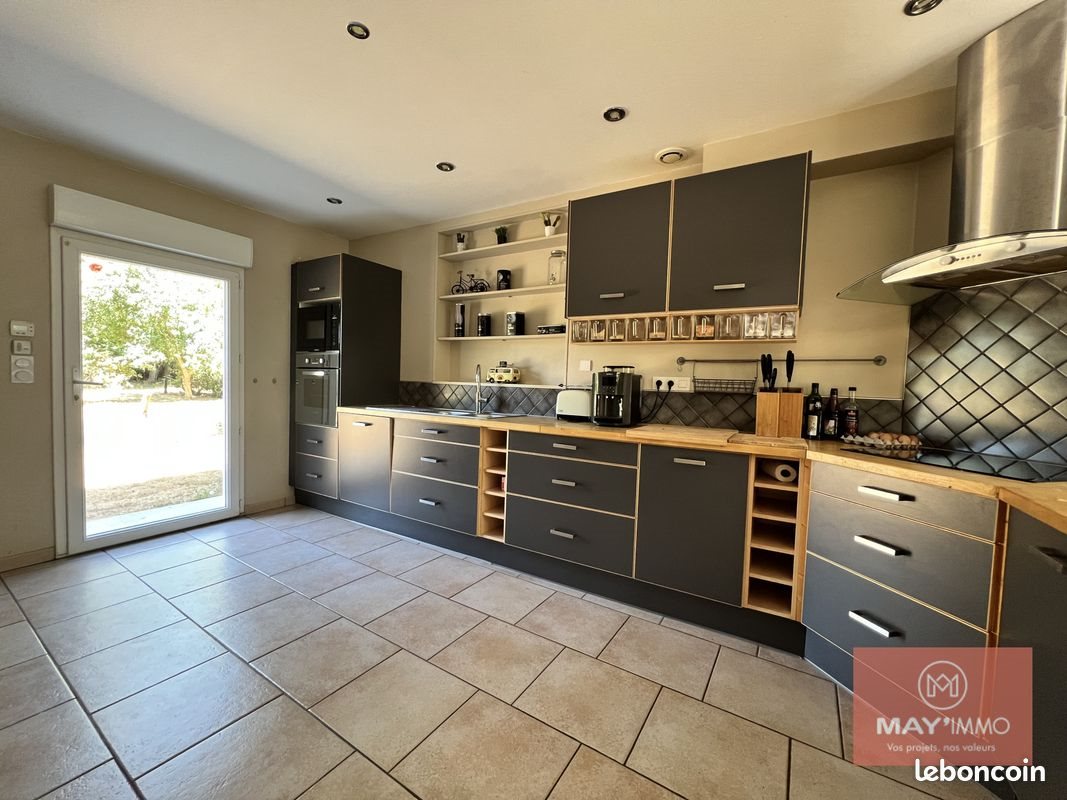 Maison à vendre, 135m², Astillé