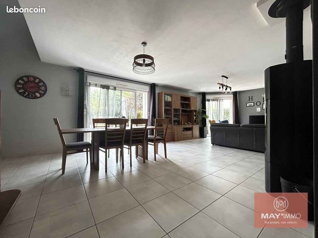 Maison à vendre, 185m², L'Huisserie