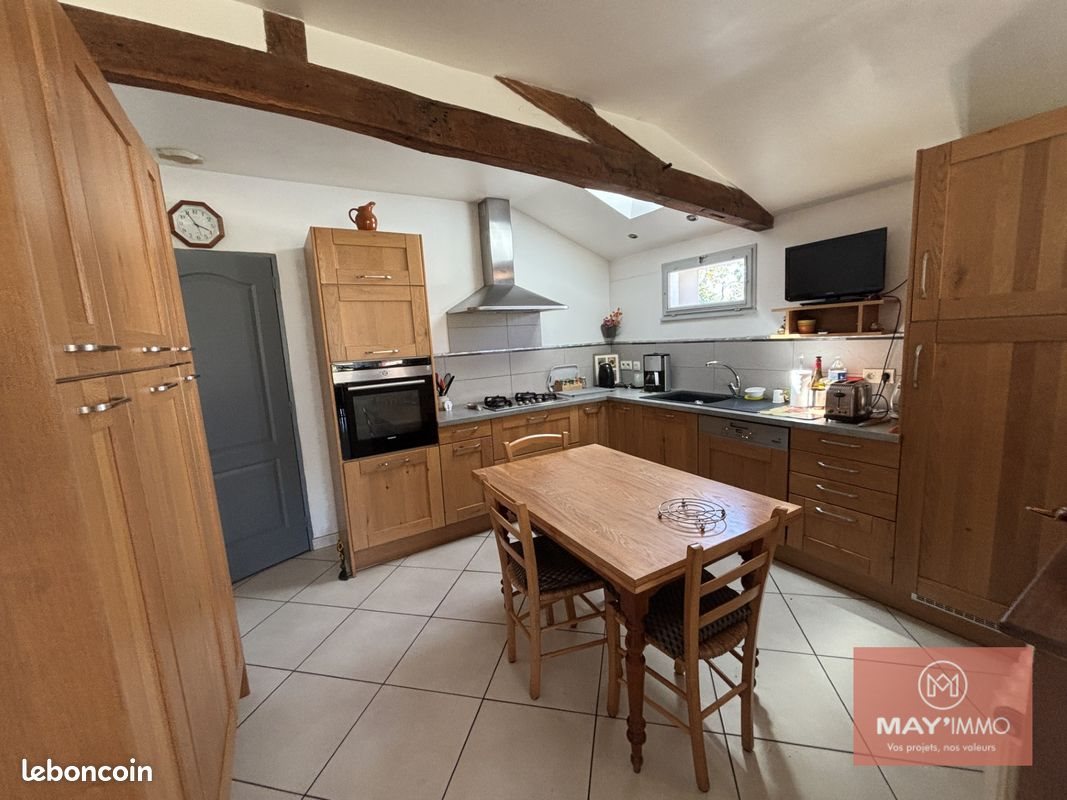 Maison à louer, 121m², Astillé