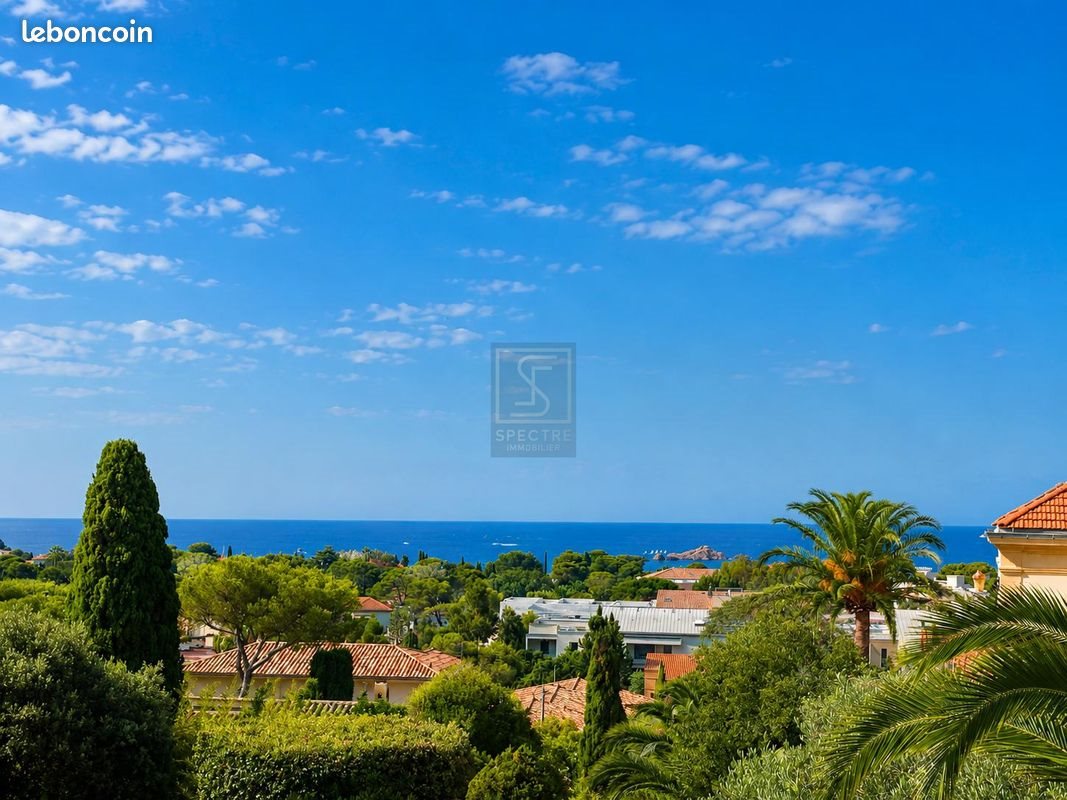 Maison à vendre, 97m², Saint-Raphaël