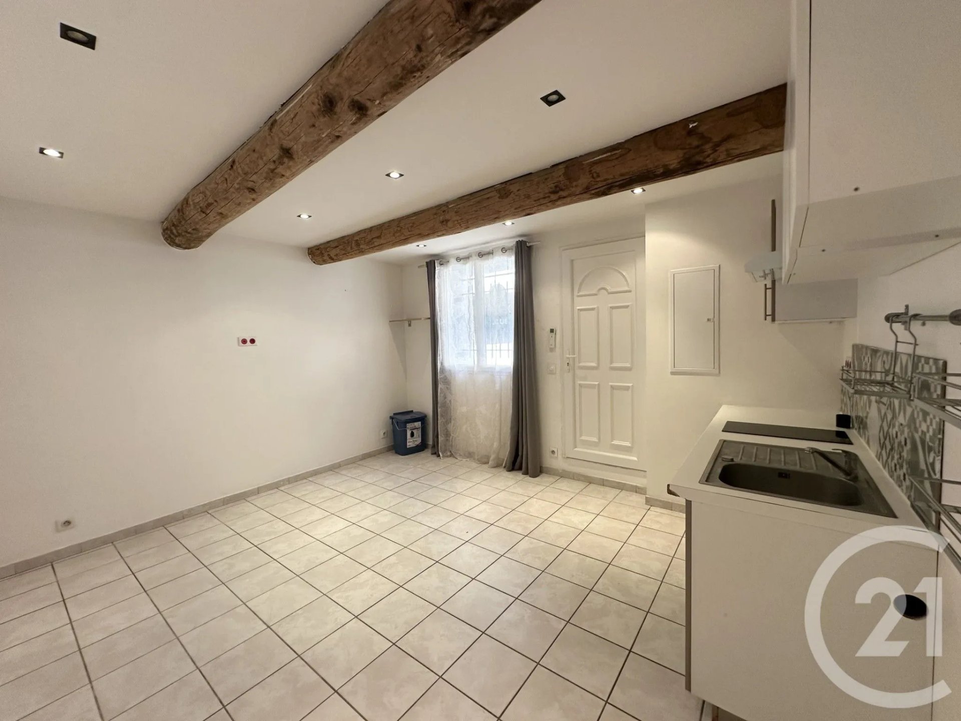 Maison à louer, 53m², Saint-Laurent-d'Aigouze
