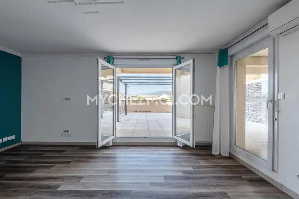 Appartement à vendre, 71m², Roussillon