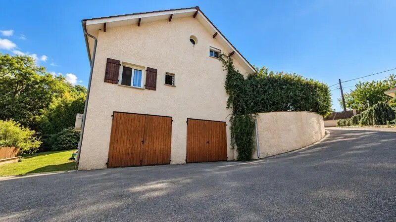 Maison à vendre, 260m², Faverges-de-la-Tour