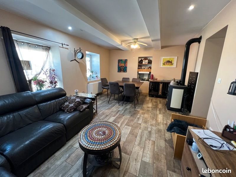 Maison à vendre, 118m², Doissin