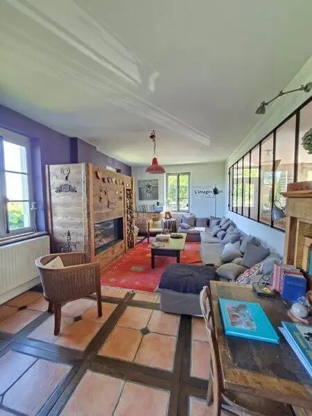 Maison à vendre, 277m², Yenne