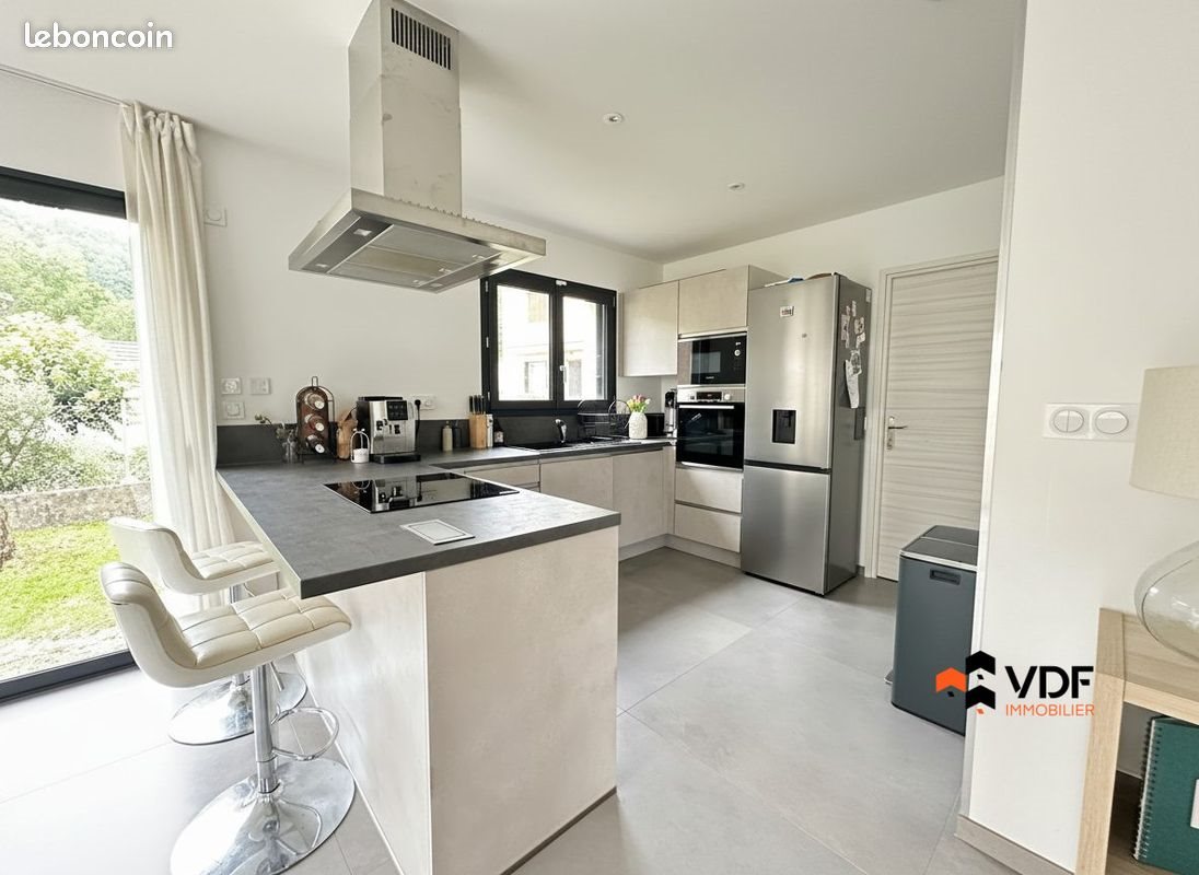 Maison à vendre, 92m², Nivolas-Vermelle