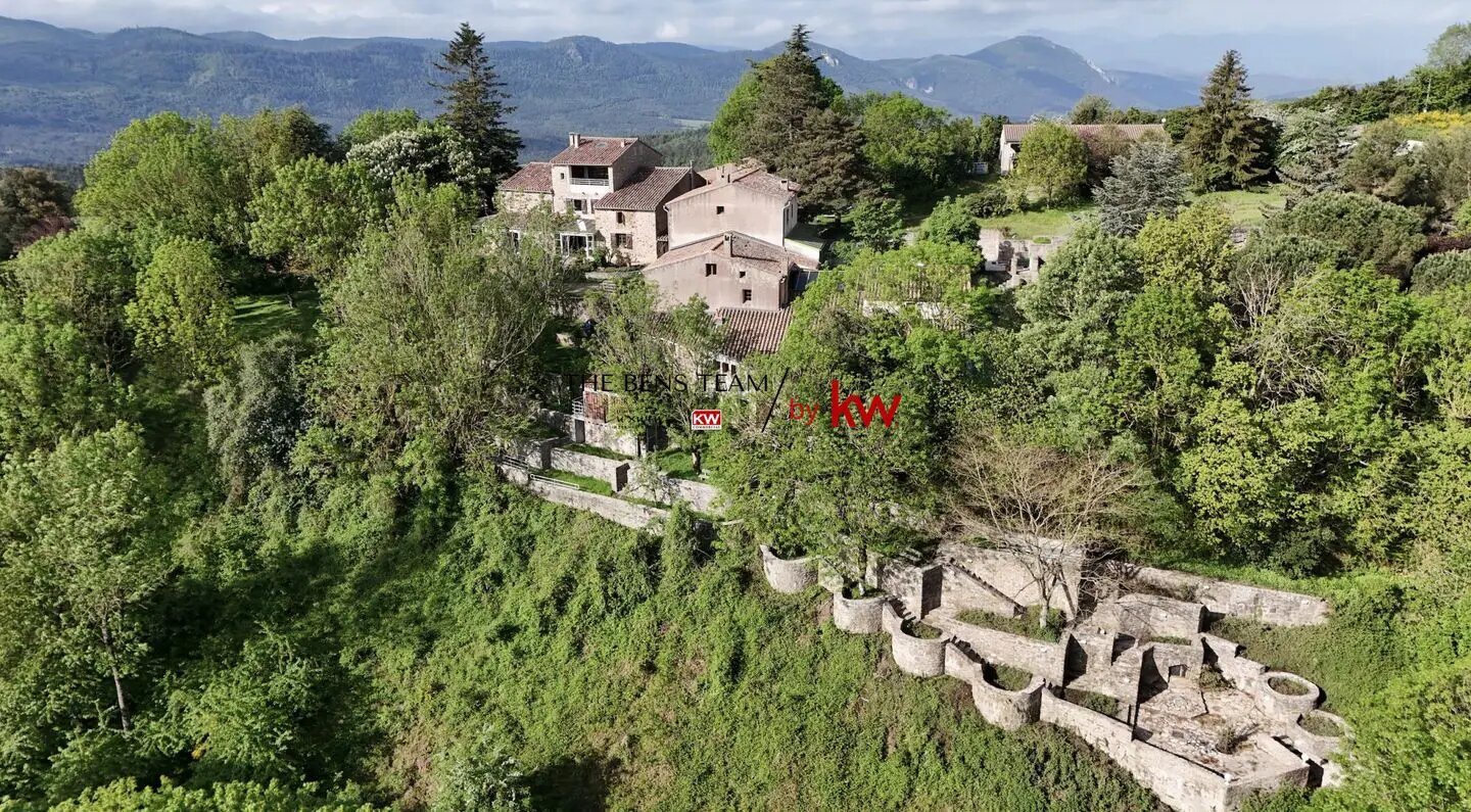 Maison à vendre, 780m², Bouisse