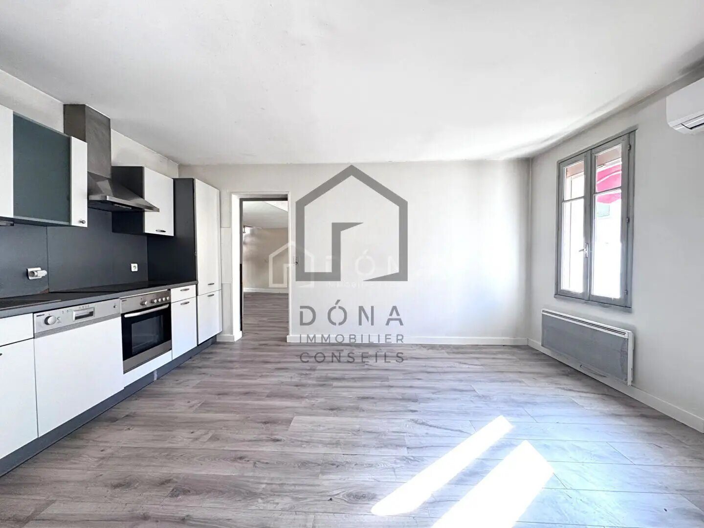 Maison à vendre, 170m², Saint-Laurent-d'Aigouze