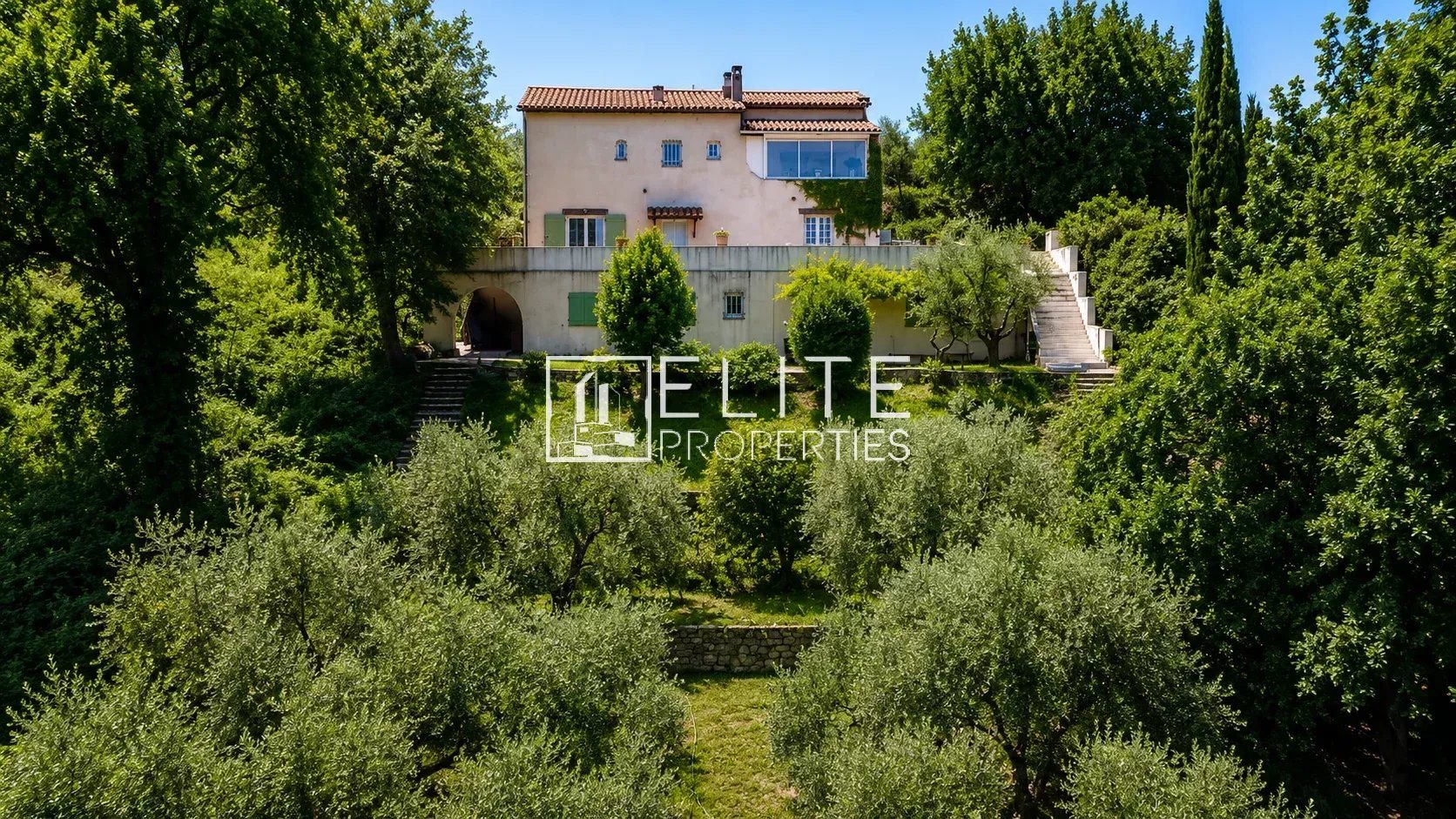 Maison à vendre, 210m², La Roquette-sur-Siagne