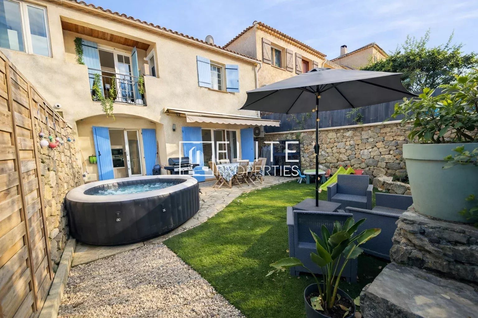 Maison à vendre, 100m², Grasse