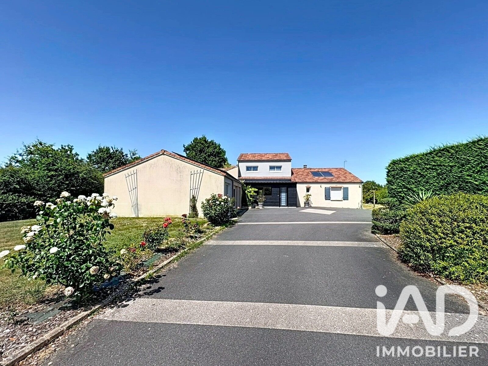 Maison à vendre, 245m², Bressuire