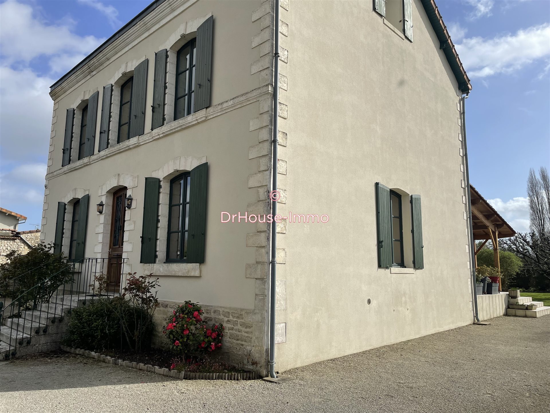 Maison à vendre, 390m², Mansle