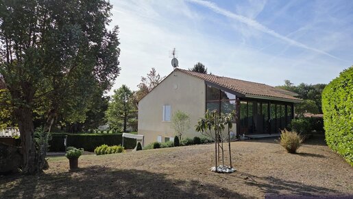 Maison 8 pièces 199 m² · à Magnac-sur-Touvre · 199 m² · 414 750 €