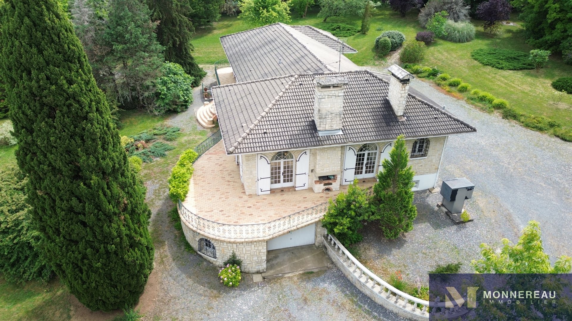 Maison à vendre, 322m², Roullet-Saint-Estèphe