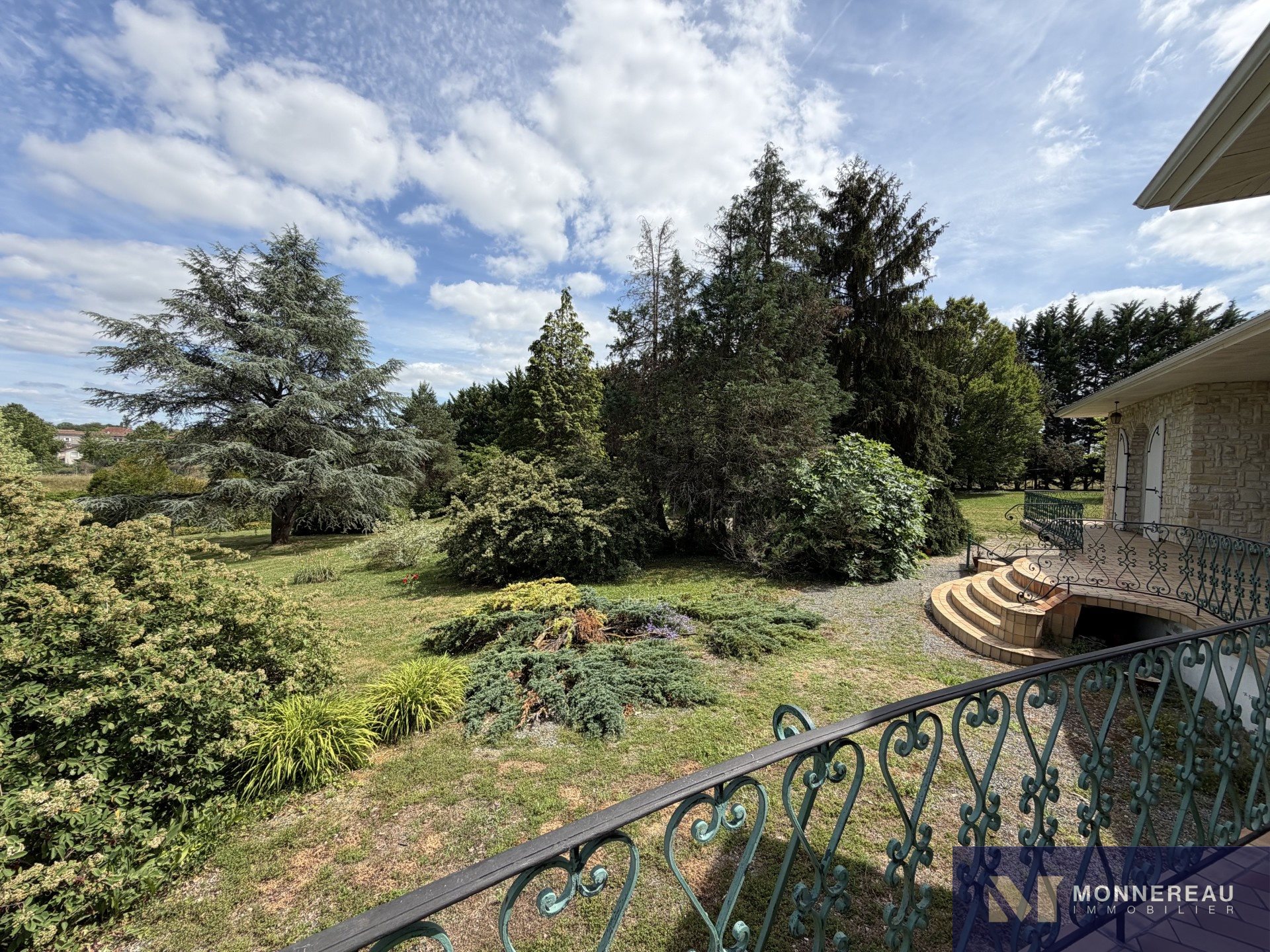 Maison à vendre, 322m², Roullet-Saint-Estèphe
