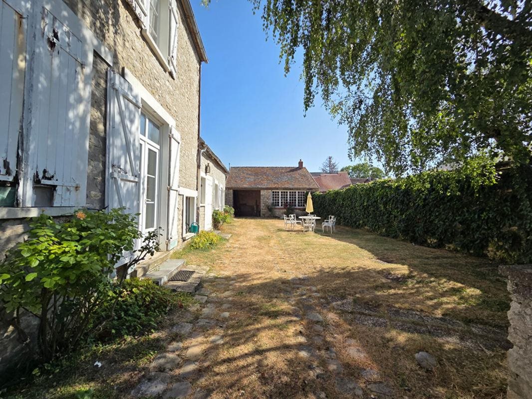 Maison à vendre, 136m², Sainville