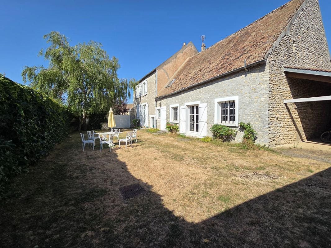 Maison à vendre, 136m², Sainville
