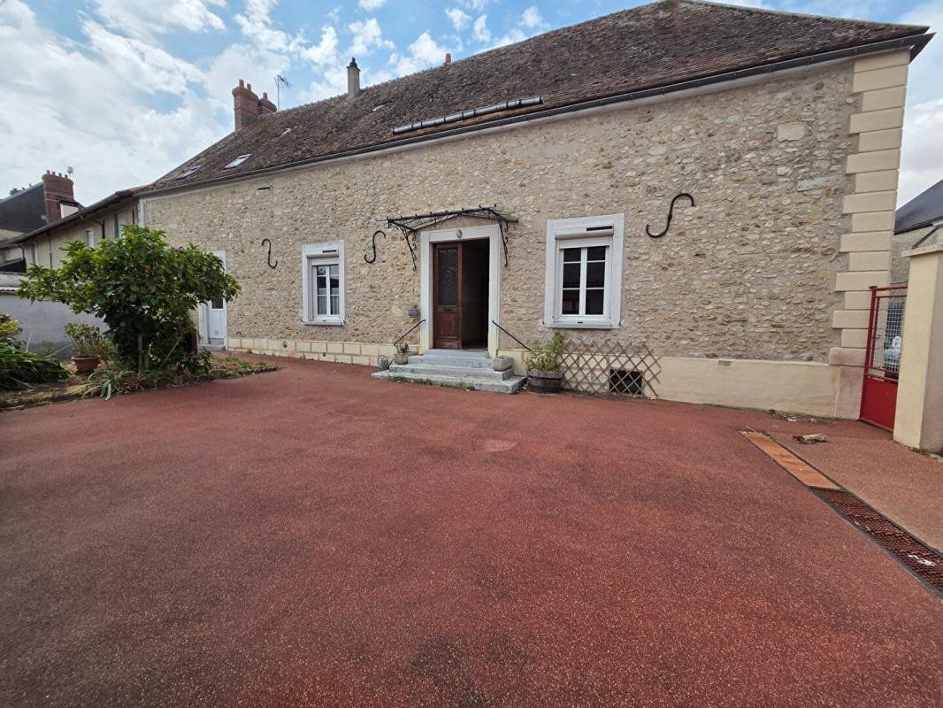 Maison à vendre, 157m², Sainville