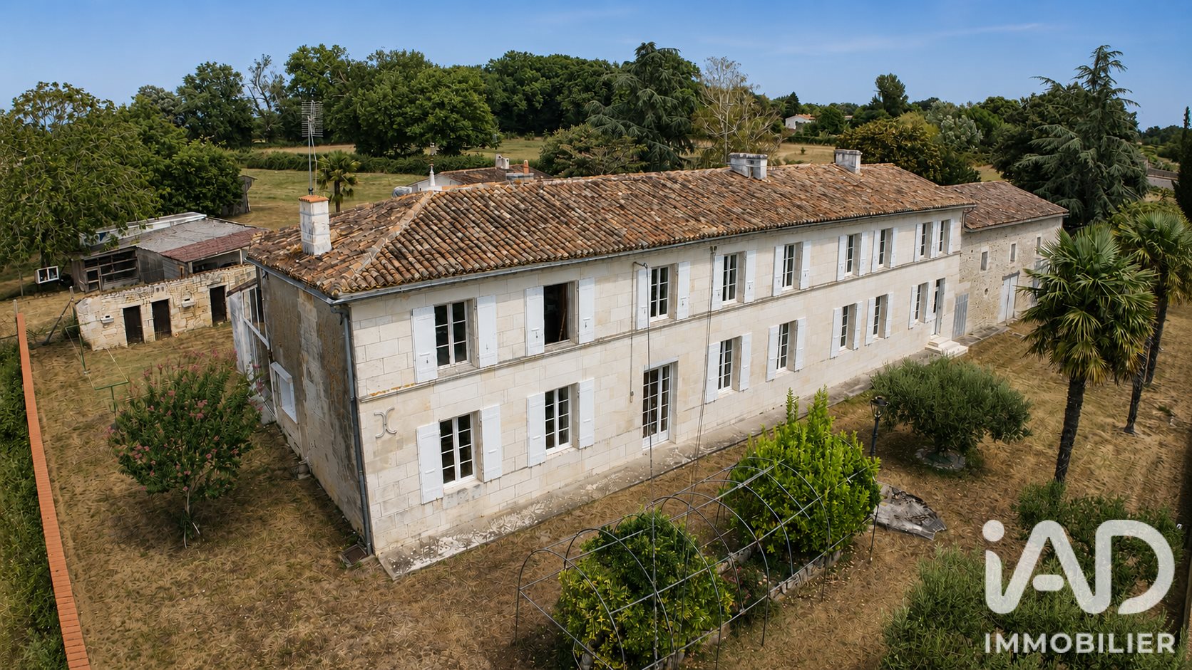 Maison à vendre, 333m², Saintes
