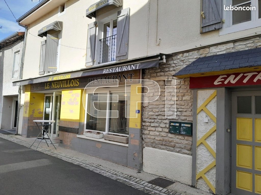 Appartement à vendre, 270m², Neuville-de-Poitou