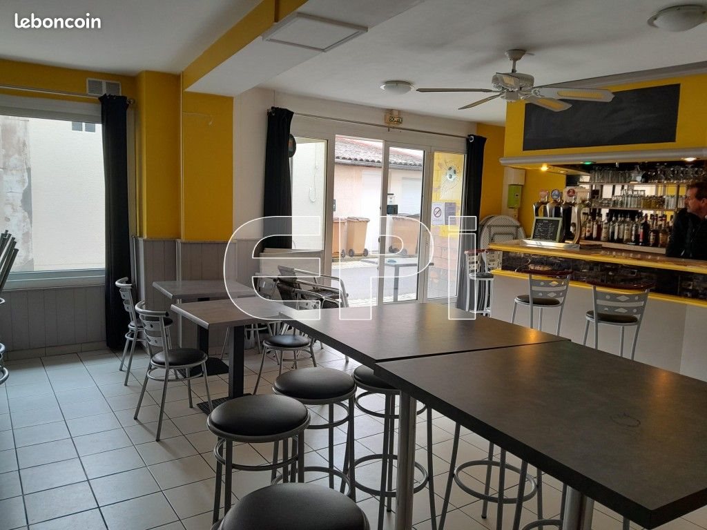 Appartement à vendre, 270m², Neuville-de-Poitou
