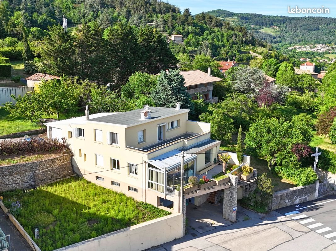 Maison à vendre, 161m², Saint-Félicien